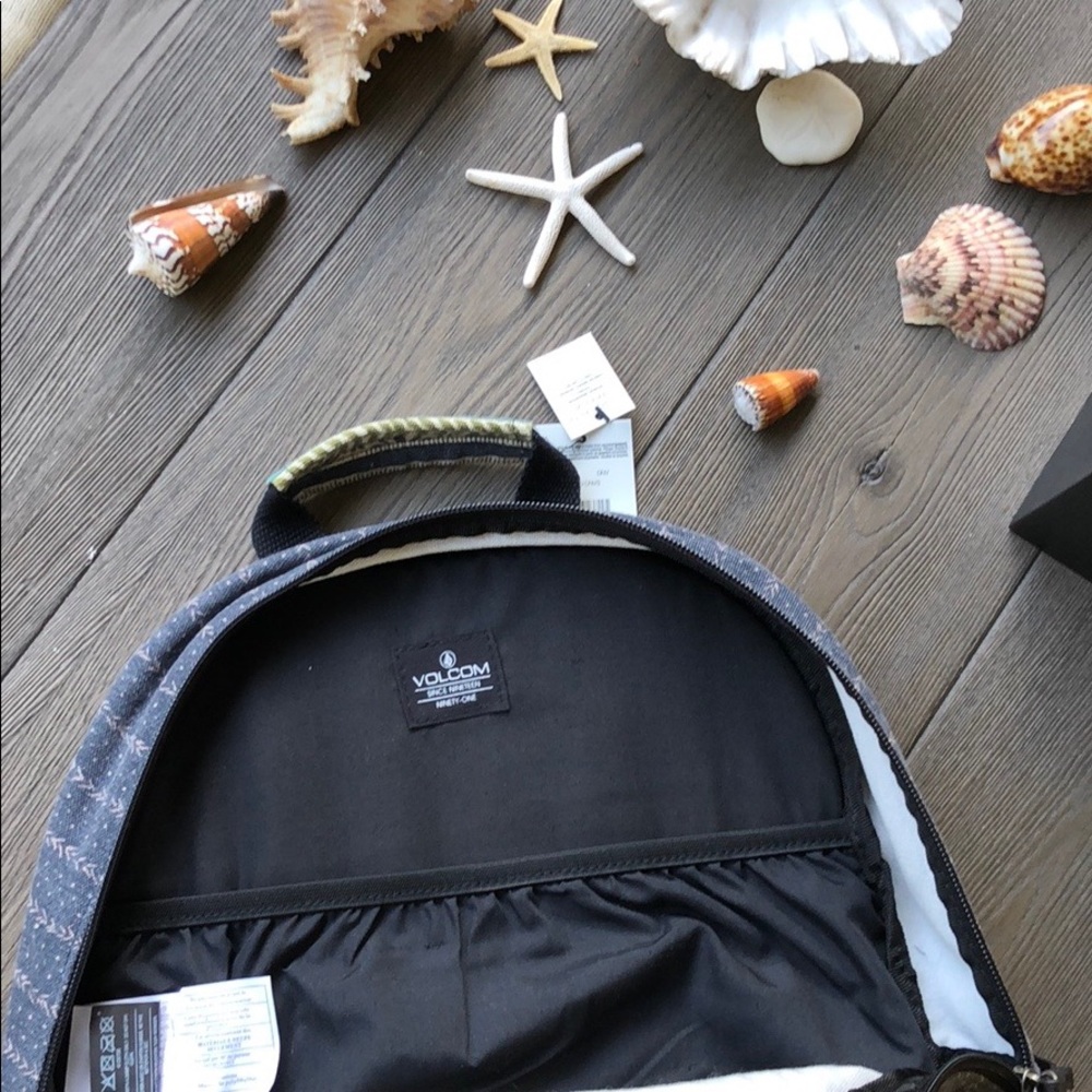 🦋VOLCOM🦋 - Picture 8 of 8